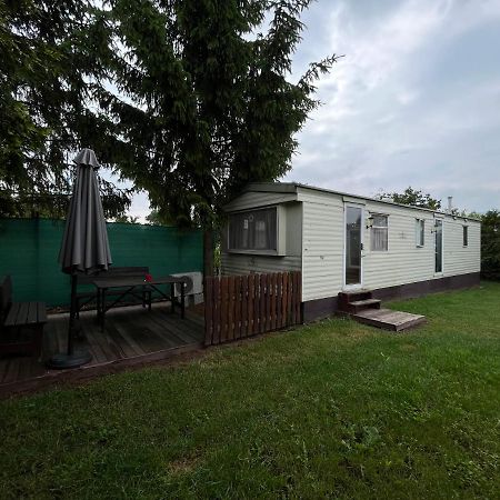 Ferienwohnung Autocamp Free Star - Mobilheimy Strachotin Exterior foto