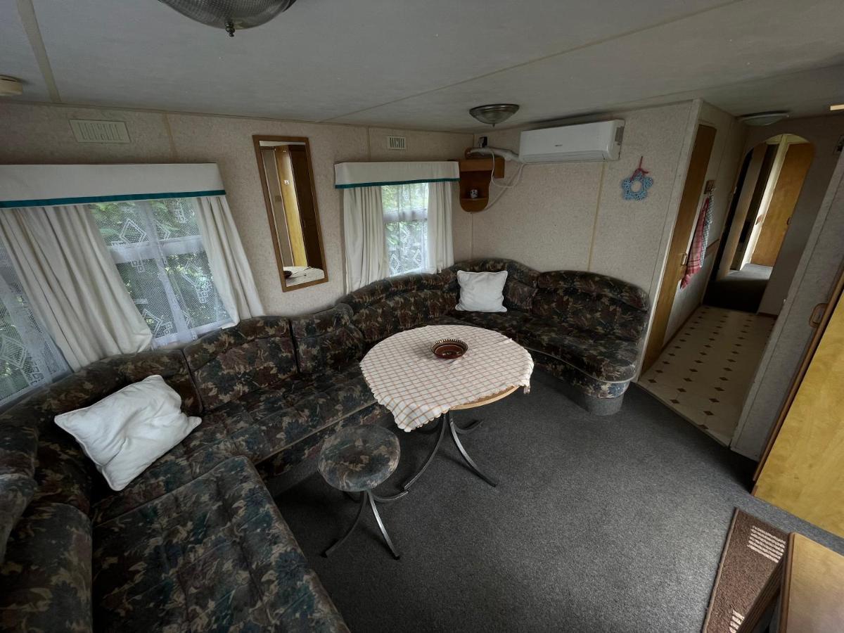 Ferienwohnung Autocamp Free Star - Mobilheimy Strachotin Exterior foto