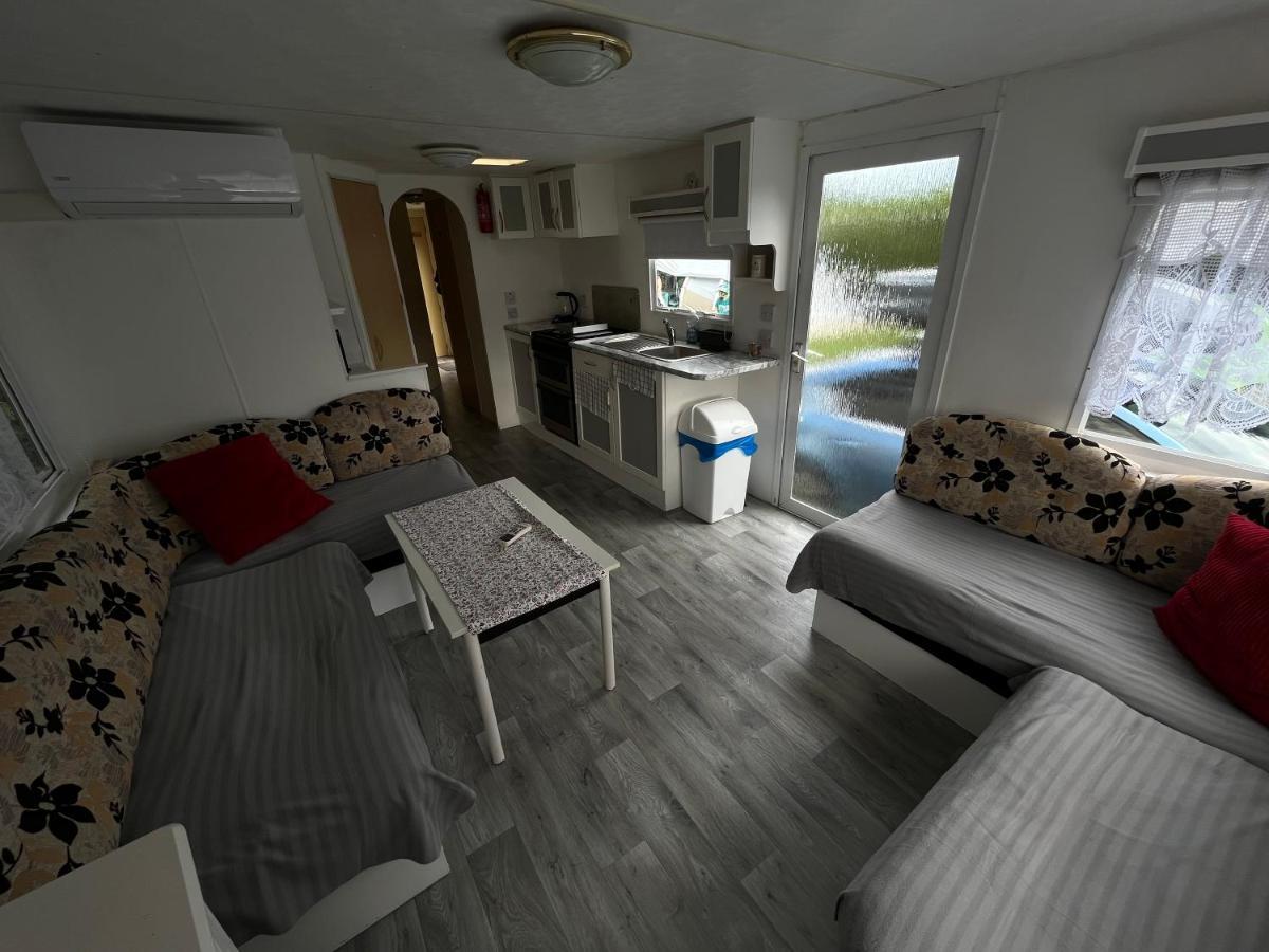 Ferienwohnung Autocamp Free Star - Mobilheimy Strachotin Exterior foto